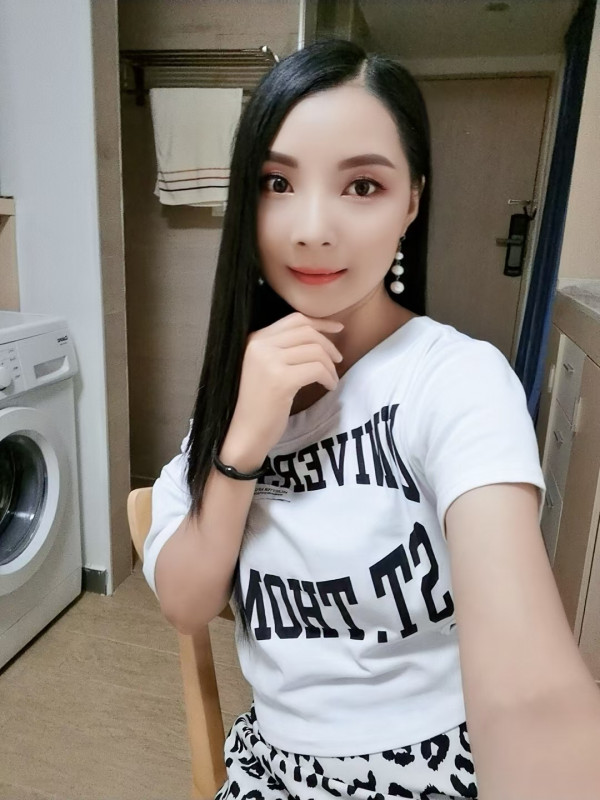 罗湖小甜甜